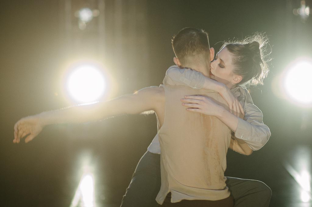 Lindsey Matheis and Elijah Labay of Northwest Dance Project peforms Patrick Delcroix's 'Harmonie Defiguree'